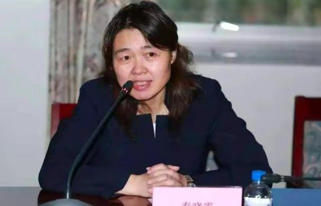 阿尔特塔已经将一名新的中场作为他们在冬窗引援的首要目标之一，并且已经和几位球员联系在了一起，维拉的道格拉斯-路易斯就是其中之一。